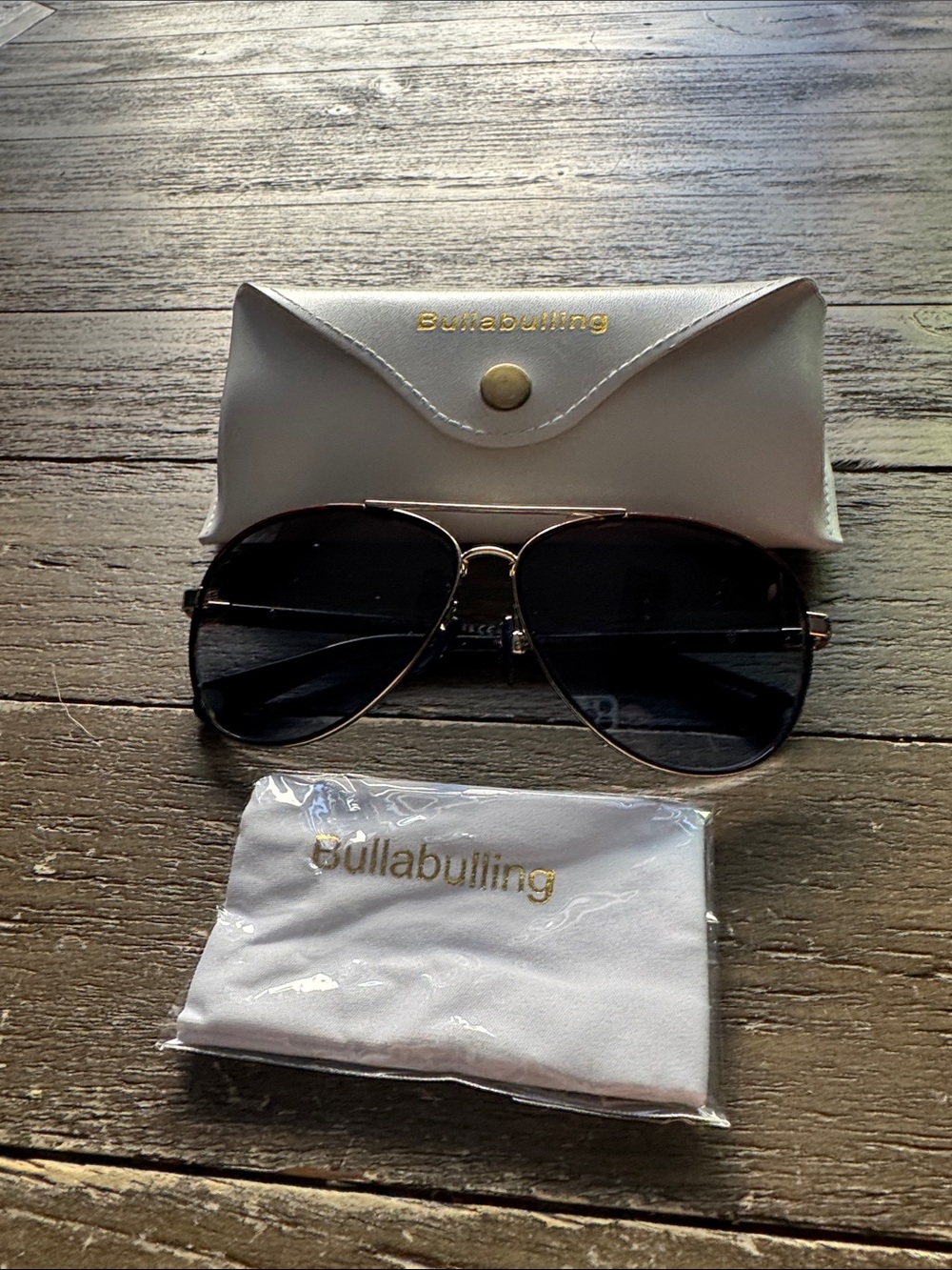 Tommy Hilfiger Women's Aviator Sunglasses in blue